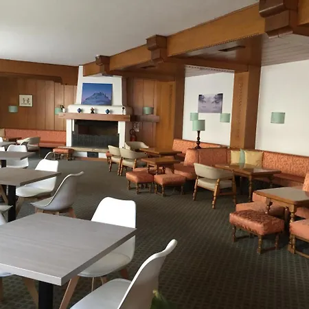 Hotel Moena 모에나
