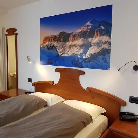 Hotel Moena 3* 모에나